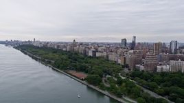 4K aerial stock footage passing by Riverside Park on the Upper West Side, New York City Aerial Stock Footage | AX84_030E