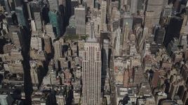4K aerial stock footage Approaching Empire State Building, Midtown Manhattan, New York, New York Aerial Stock Footage | AX87_077