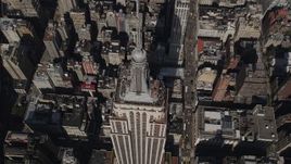4K aerial stock footage Bird's eye view of Empire State Building, Midtown Manhattan, New York, New York Aerial Stock Footage | AX87_078