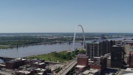 5.7K aerial stock footage of the Gateway Arch and the Mississippi River in Downtown St. Louis, Missouri Aerial Stock Footage | DX0001_000638