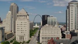 5.7K aerial stock footage flyby courthouses and skyscraper in Downtown St. Louis, Missouri Aerial Stock Footage | DX0001_000773
