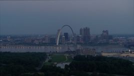 5.7K aerial stock footage of the Mississippi River, the Gateway Arch, and Downtown St. Louis, Missouri, twilight Aerial Stock Footage | DX0001_000904