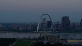 5.7K aerial stock footage of the Gateway Arch and the skyline of Downtown St. Louis, Missouri, at twilight Aerial Stock Footage | DX0001_000911