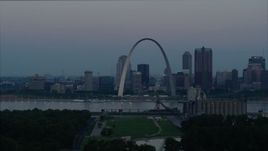 5.7K aerial stock footage of slow flyby of the Gateway Arch and the skyline of Downtown St. Louis, Missouri, at twilight Aerial Stock Footage | DX0001_000917