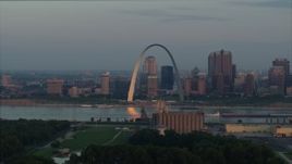 5.7K aerial stock footage of the St. Louis Arch by the Mississippi River at sunrise in Downtown St. Louis, Missouri Aerial Stock Footage | DX0001_000939