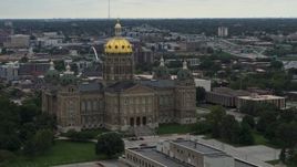 5.7K aerial stock footage of the Iowa State Capitol seen during descent, Des Moines, Iowa Aerial Stock Footage | DX0002_166_016