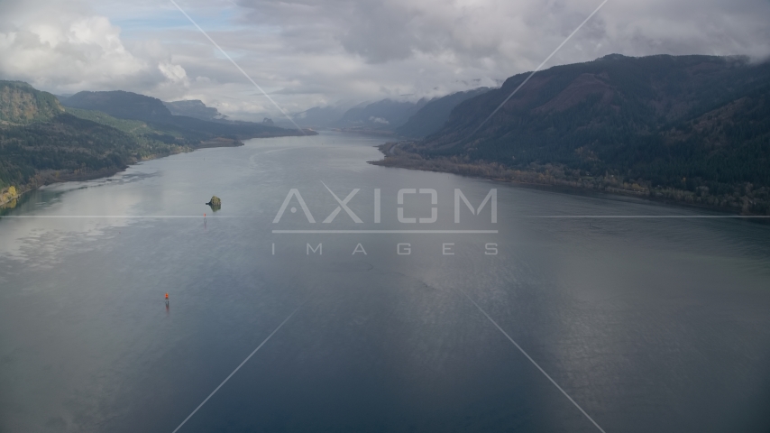 The river in Columbia River Gorge, Oregon Aerial Stock Photo AX153_186.0000242F | Axiom Images