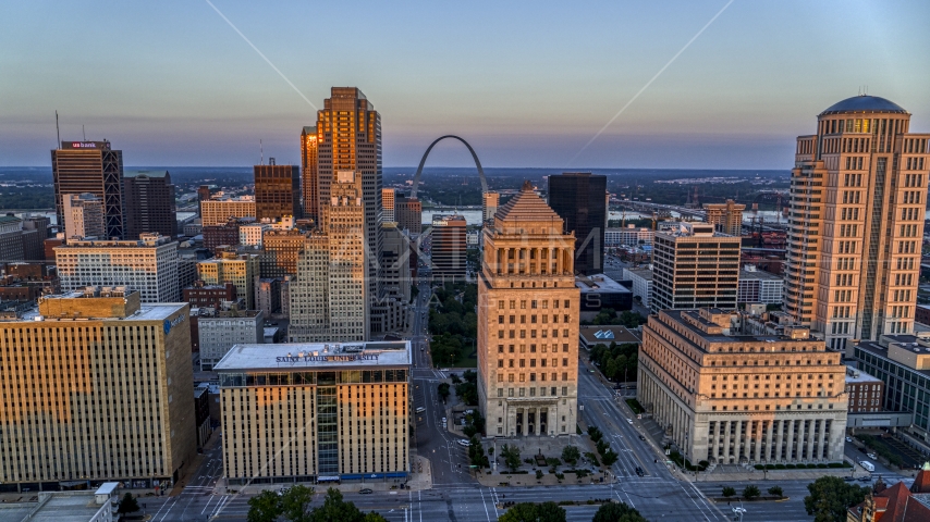 Federal courthouses and the famous Arch at sunset, Downtown St. Louis, Missouri Aerial Stock Photo DXP001_036_0001 | Axiom Images