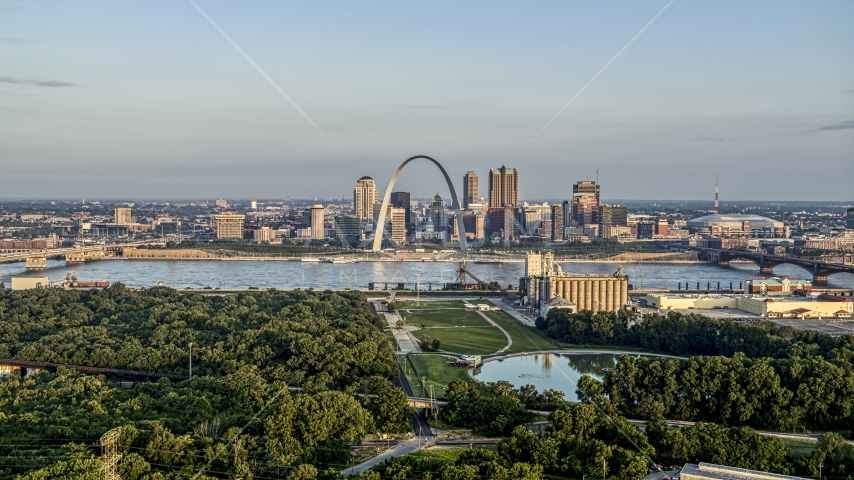 Park and the Gateway Arch in the morning, Downtown St. Louis, Missouri Aerial Stock Photo DXP001_038_0009 | Axiom Images