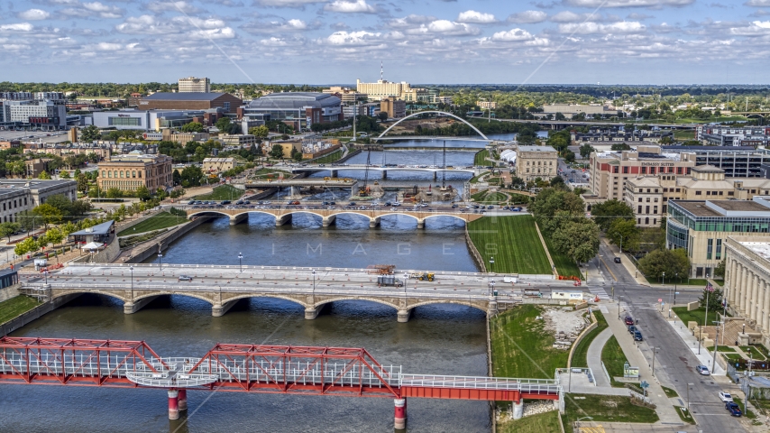 Several bridges spanning the river in Des Moines, Iowa Aerial Stock Photo DXP002_165_0005 | Axiom Images