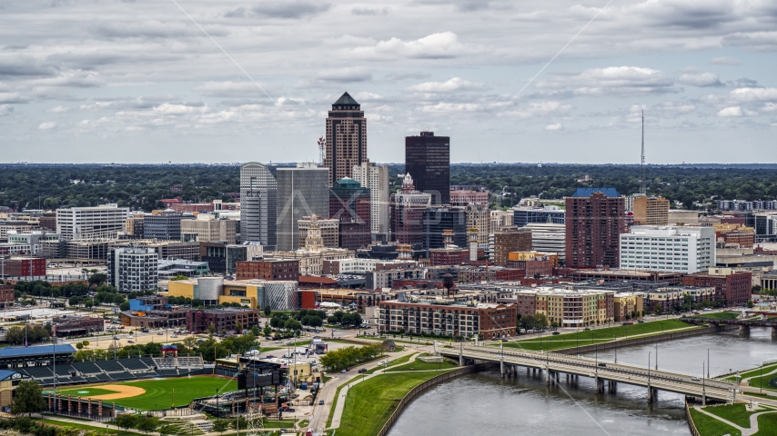 A view of the Cedar River and skyline of Downtown Des Moines, Iowa Aerial Stock Photo DXP002_165_0018 | Axiom Images