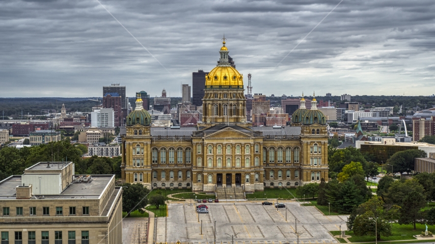 The Iowa State Capitol in Des Moines, Iowa in front of the city skyline Aerial Stock Photo DXP002_165_0021 | Axiom Images