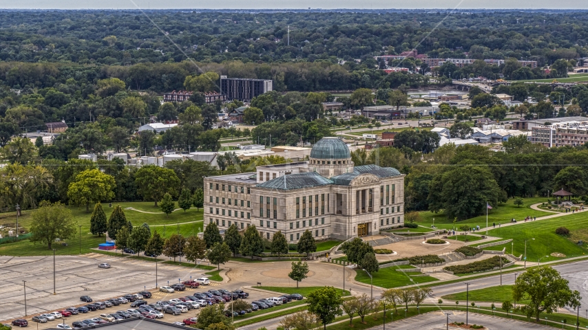 The Iowa Court of Appeals in Des Moines, Iowa Aerial Stock Photo DXP002_166_0001 | Axiom Images