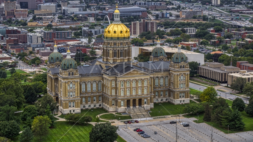 The front of the Iowa State Capitol in Des Moines, Iowa Aerial Stock Photo DXP002_166_0005 | Axiom Images