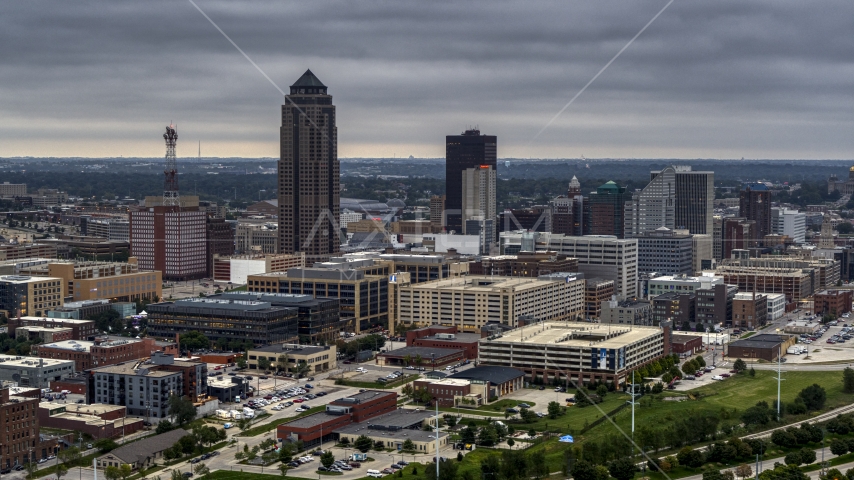 A towering skyscraper and office buildings in Downtown Des Moines, Iowa Aerial Stock Photo DXP002_167_0006 | Axiom Images