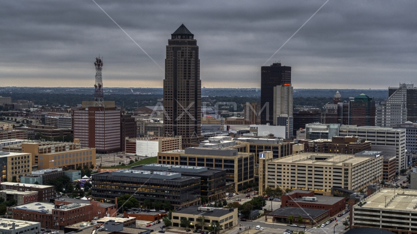 A towering skyscraper and office buildings in Downtown Des Moines, Iowa Aerial Stock Photo DXP002_167_0007 | Axiom Images