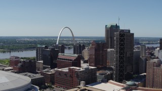 DX0001_000634 - 5.7K aerial stock footage One US Bank Plaza and Gateway Arch in Downtown St. Louis, Missouri