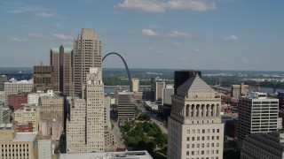 DX0001_000777 - 5.7K aerial stock footage flyby courthouse to reveal the Museum at the Gateway Arch in Downtown St. Louis, Missouri