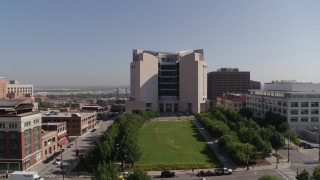 DX0001_001305 - 5.7K aerial stock footage of a stationary view of a federal courthouse in Downtown Kansas City, Missouri