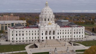DX0001_002390 - 5.7K aerial stock footage descend and reverse view of the Minnesota State Capitol in Saint Paul, Minnesota